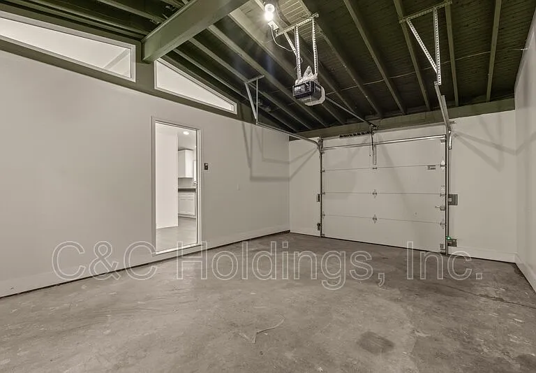 4541 E 32nd Pl — Photo 36