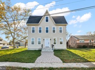 14 River Dr, Delran, NJ 08075