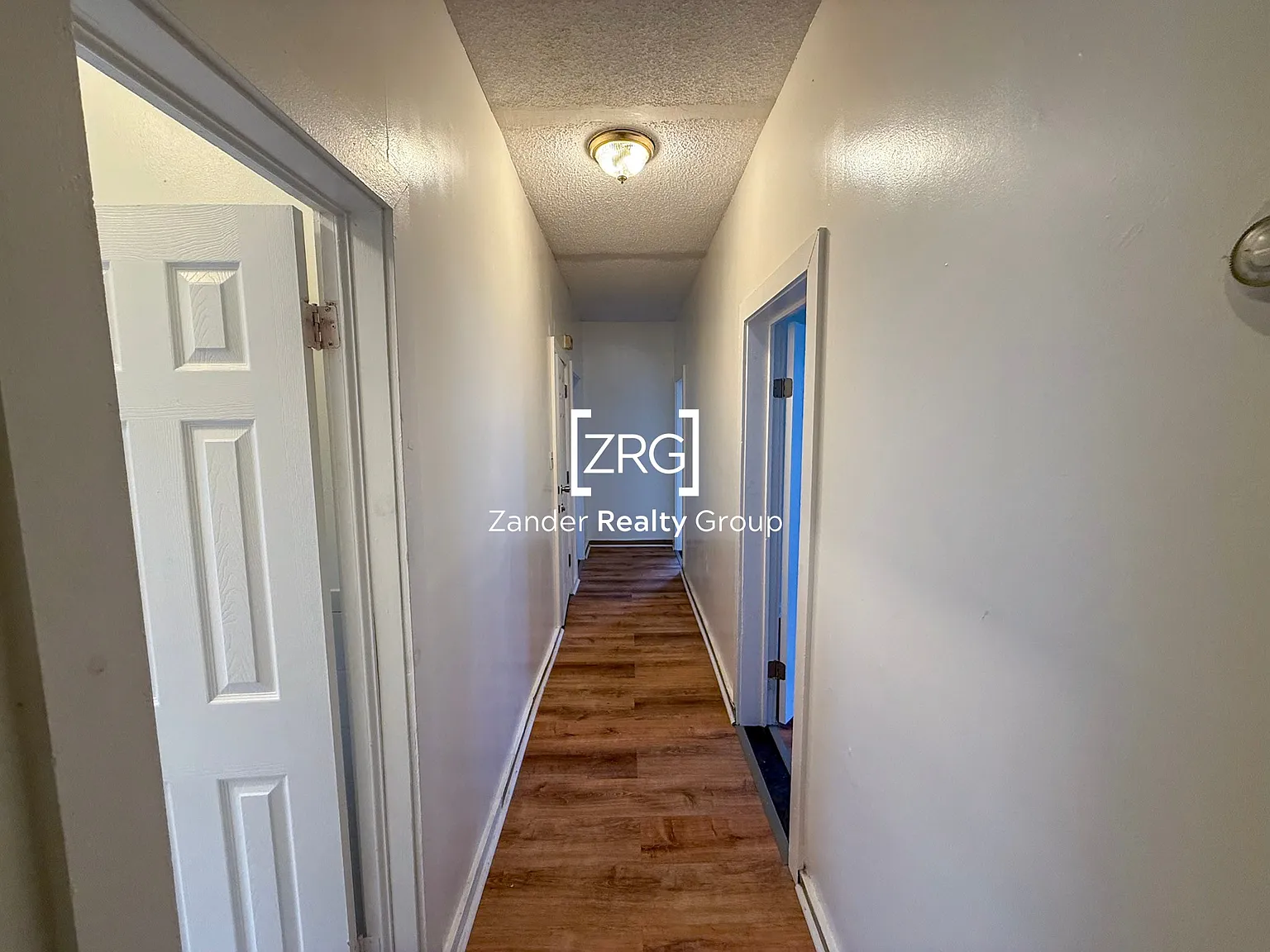 3 bed, 1.0 bath, 1158 sqft, $3,000 — Photo 4