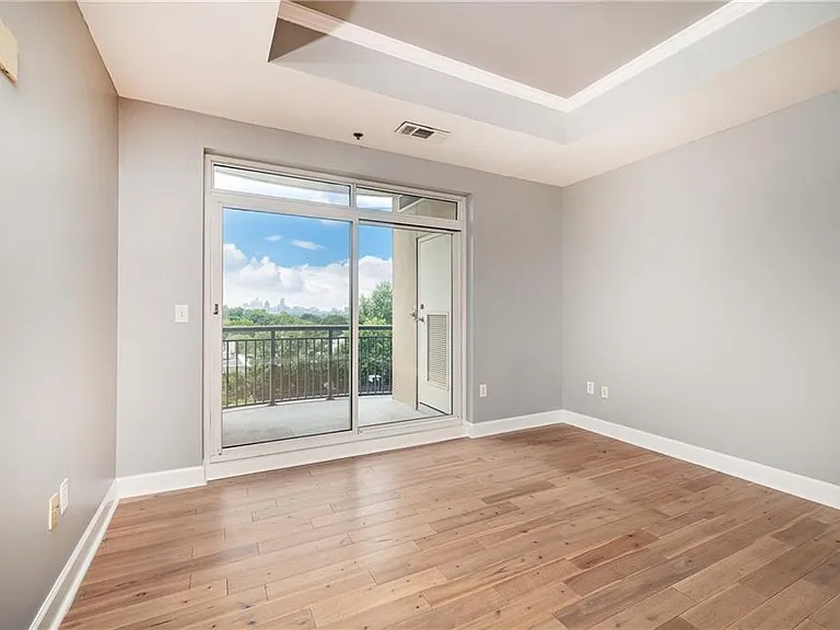 325 E Paces Ferry Rd NE #706 — Photo 11