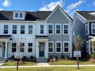 606 Southview Ln, Summerville, SC 29486