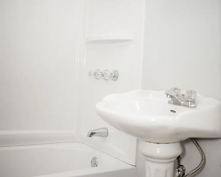 1080 Kelly Dr — Photo 14