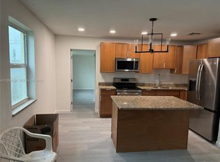 840 W 4th St, Riviera Beach, FL 33404
