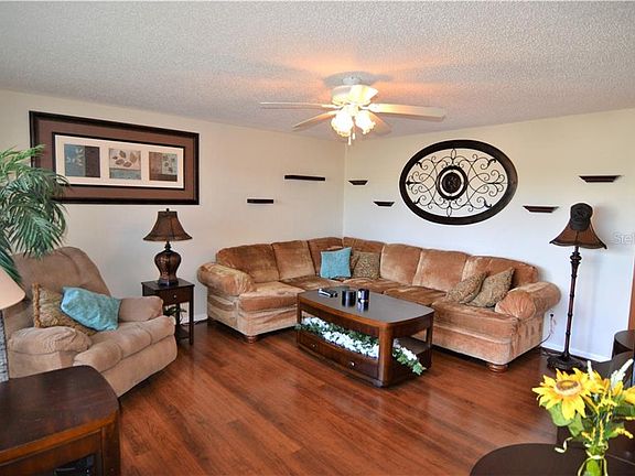 4th image of 22375 Edgewater Dr APT 259