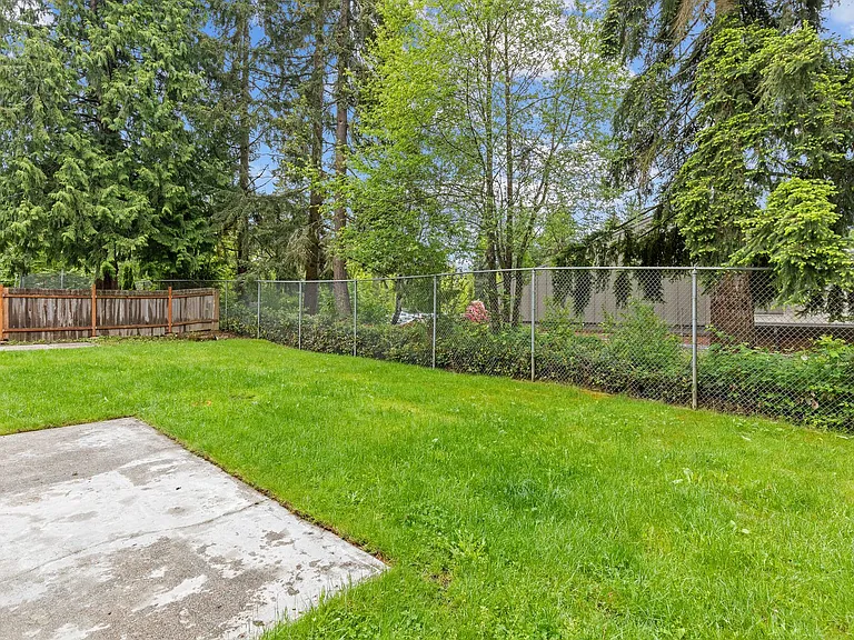2202 169th Pl SE — Photo 37