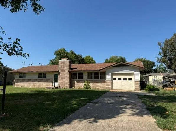 322 Crestwood Drive, Webb City, MO 64870