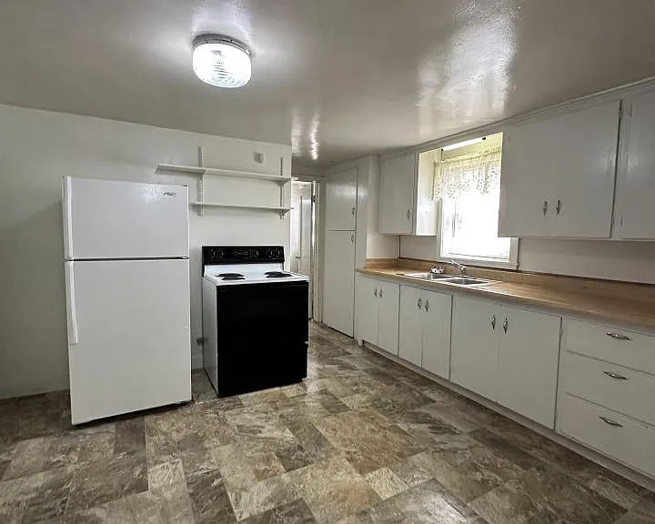 343 Terry Ave #3 — Photo 3