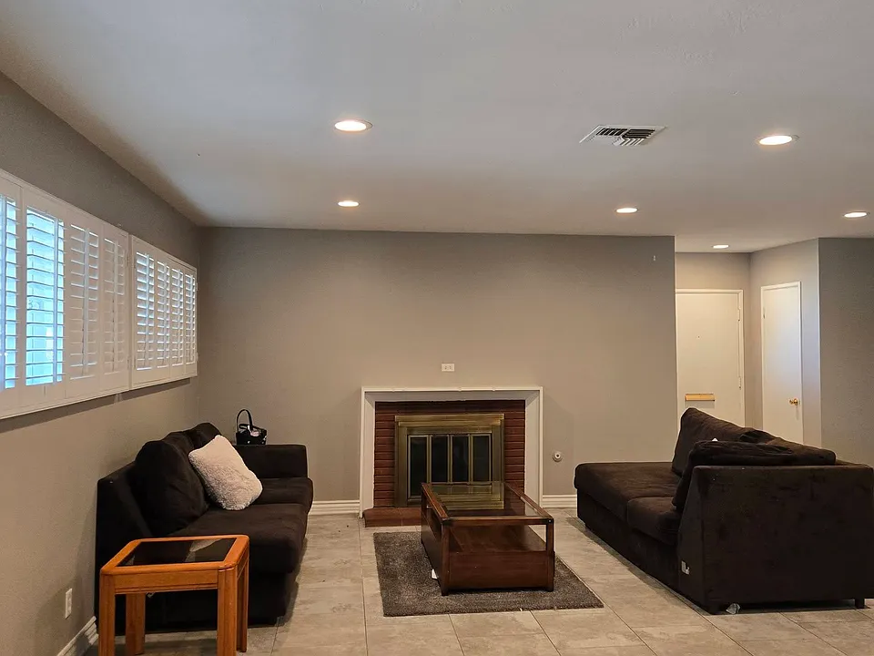 212 Barret Rd