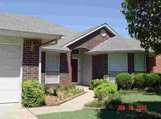 613 S Firelane Rd, Edmond, OK 73013