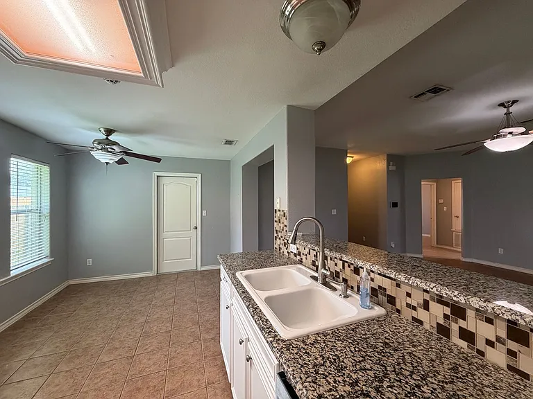 6629 Kodiak Dr — Photo 12