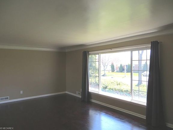 2nd image of 19209 Hathaway Ln