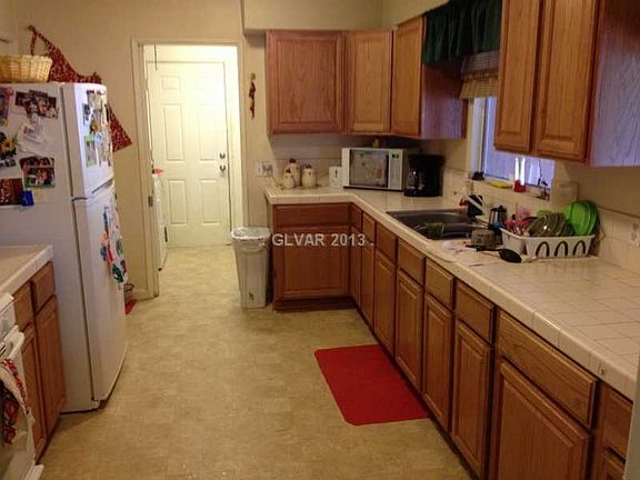 4th image of 816 S Bracken Ave