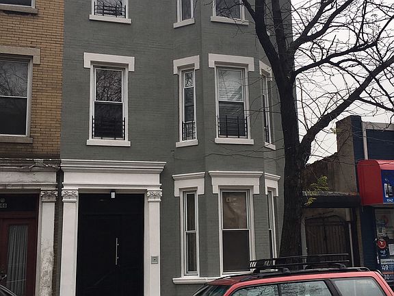 2nd image of 1044 Grant Ave