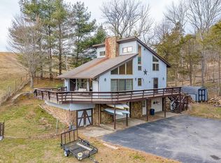 1442 Camp Rd, Sugar Grove, VA 24375