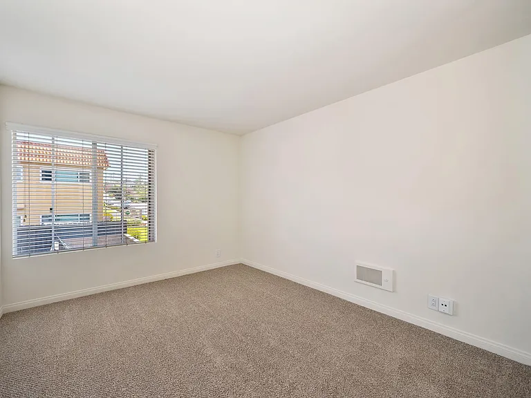 Elan Beachpointe Carlsbad — Photo 30