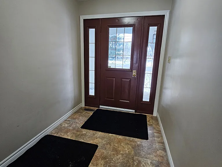 210 Main St — Photo 3