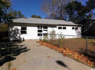 1800 SE 24th St, Topeka, KS 66605