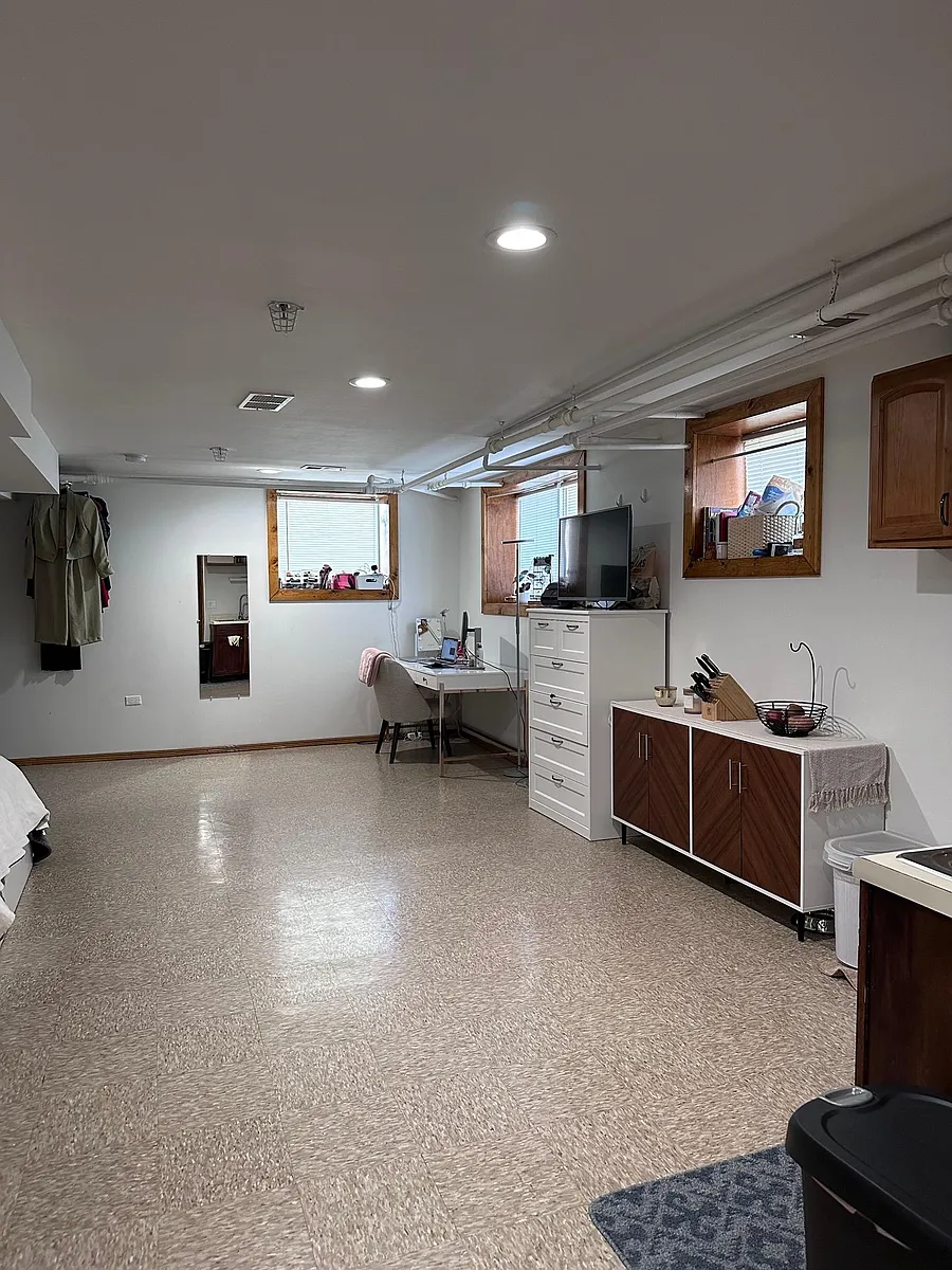 Building Photo - 515 South Blvd #1R