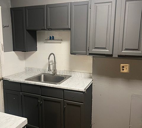 3rd image of 0 Mac Arthur Dr