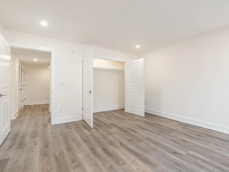 2413 Federal St #13 — Photo 11