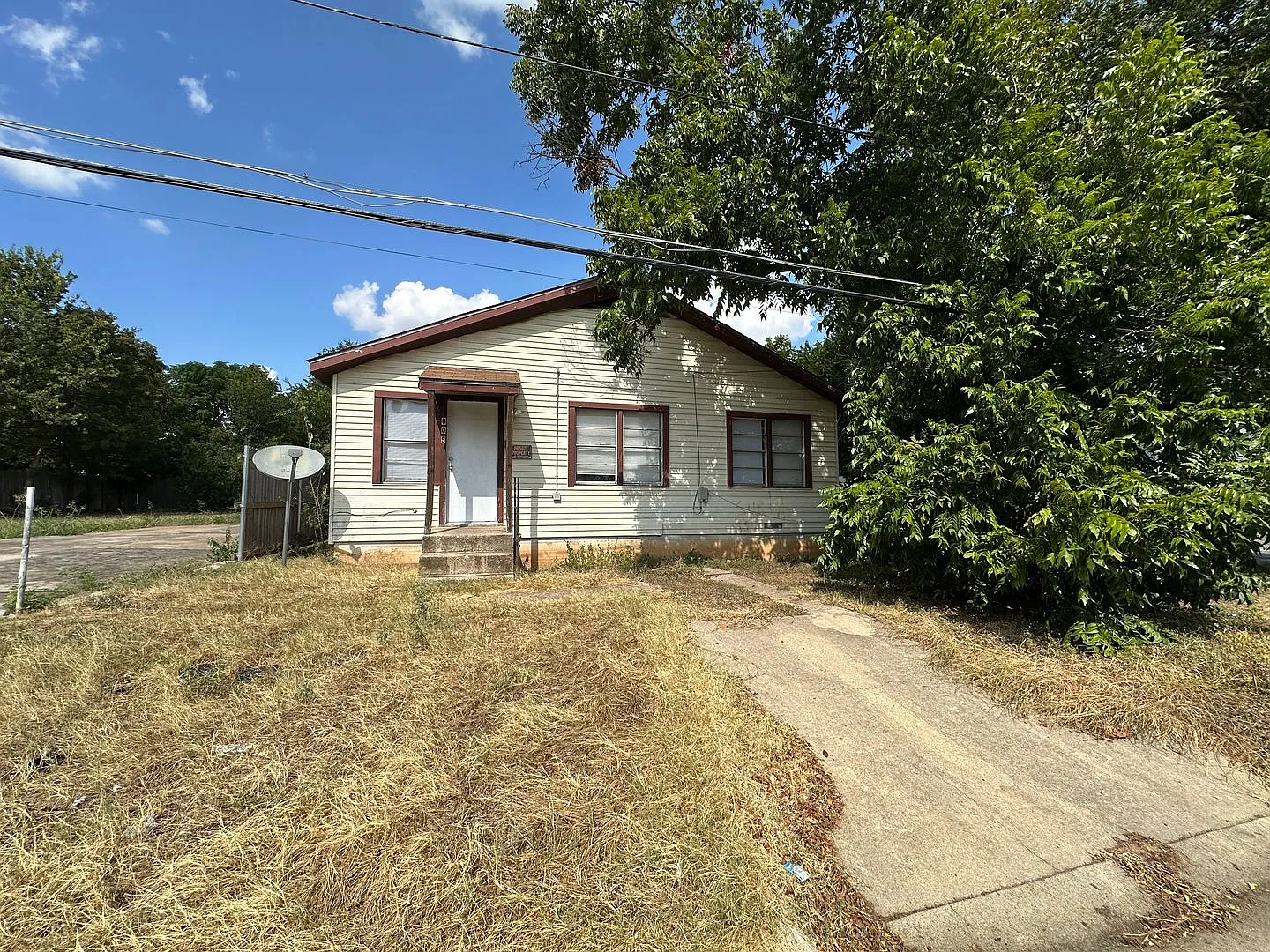 605 N 18th Street — Photo 1