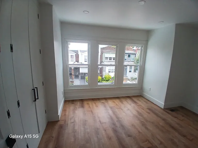 537 E Mayland St — Photo 19