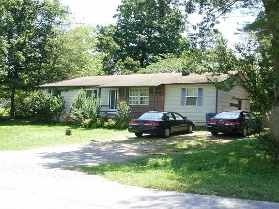 2nd image of 135 Spiers Way