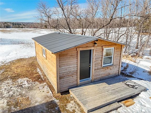 3rd image of 15 Jones Forks Rd