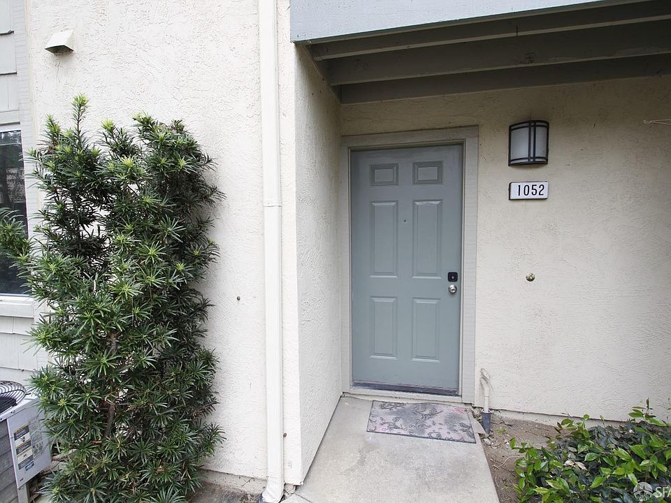 1st image of 1052 Summershore Ct