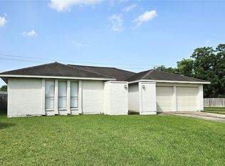 2187 Pilgrims Bend Dr, Friendswood, TX 77546