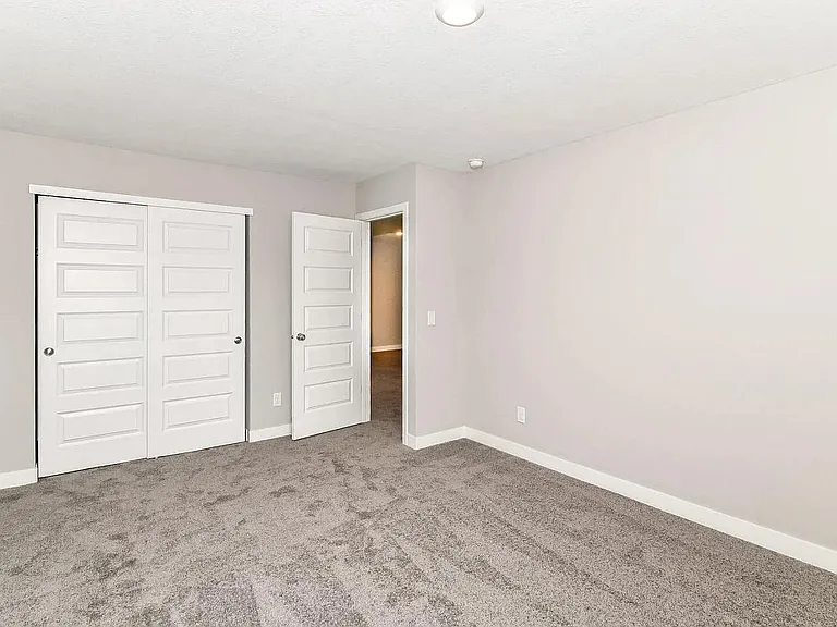 1936 Rowena Ln — Photo 21