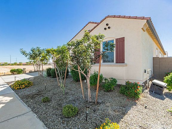 3rd image of 12393 W Trumbull Rd