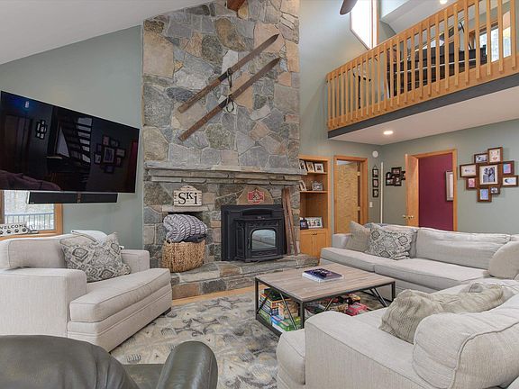 3rd image of 28 Mountain View Drive