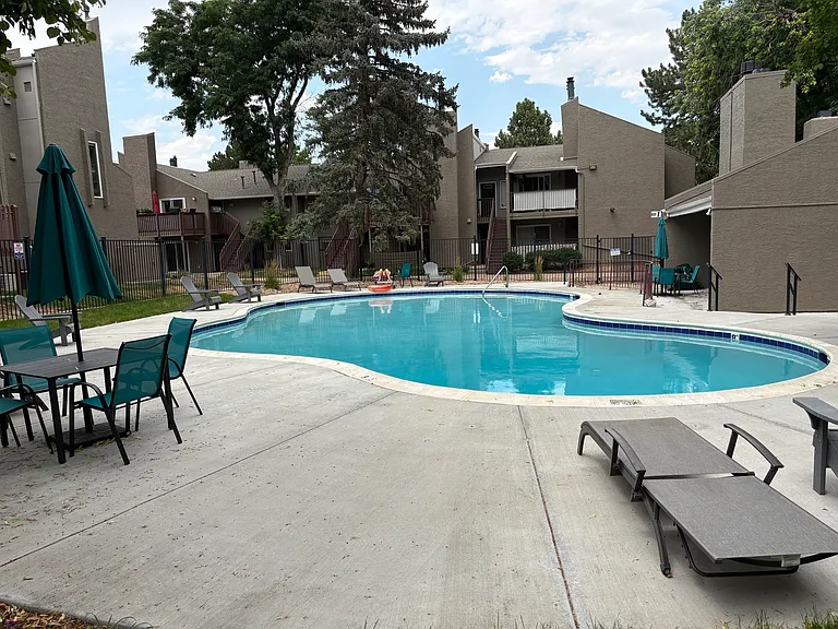 5300 E Cherry Creek South Dr #724 — Photo 1