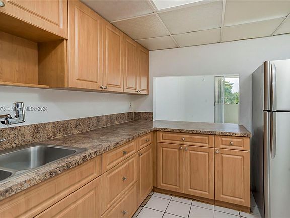 3rd image of 10000 NW 80th Ct APT 2360