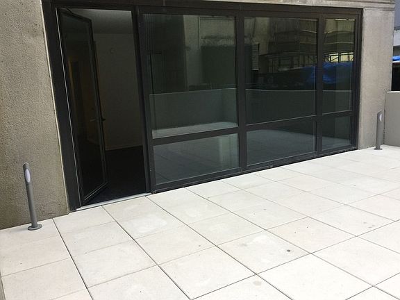 5th image of 235 E 44th St APT 11A