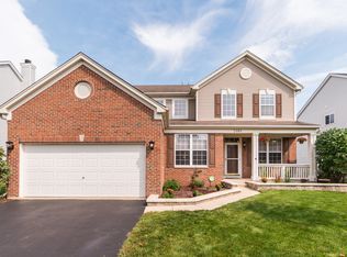 2464 Deerpoint Dr, Montgomery, IL 60538
