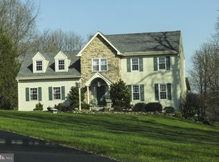 345 Churchtown Rd, Narvon, PA 17555