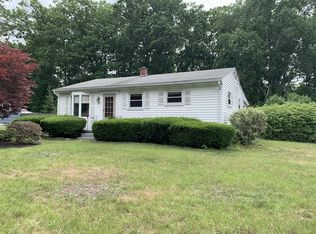 290 Newhouse St, Springfield, MA 01118