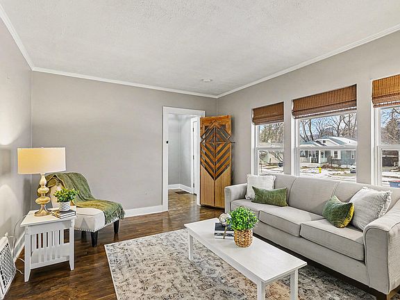 4th image of 1368 Johnston St SE