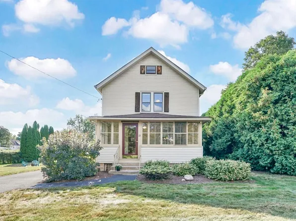 15 Maple Ter, Westfield, MA 01085