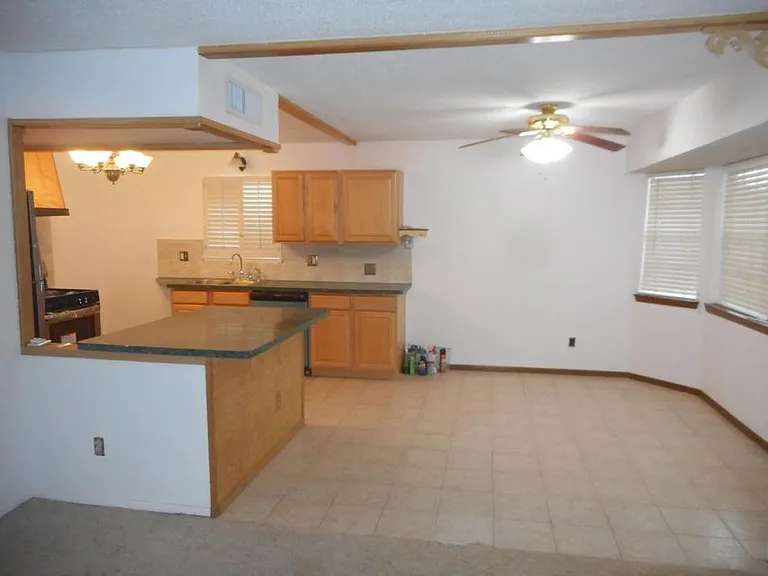 11316 Jack Cupit Ln — Photo 19