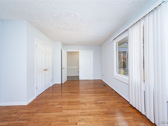5th image of 7800 Tamarind Dr
