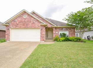 222 Stuttgart Cir, College Station, TX 77845