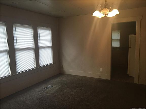 3rd image of 71 N Xanthus Ave