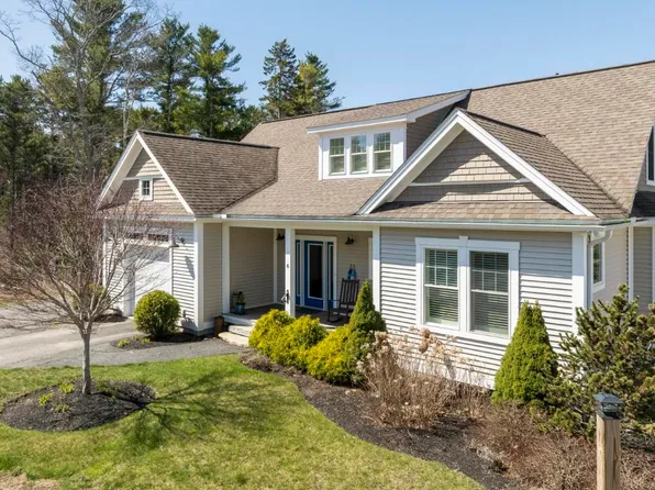 6 Captain's Way, Southport, ME 04576