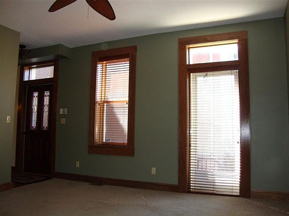 4th image of 124 Jackson St