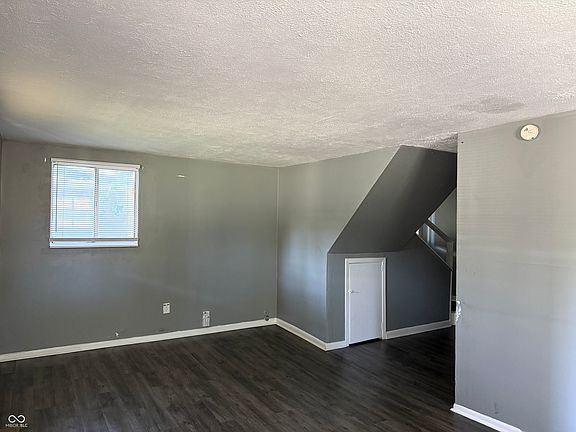 2nd image of 2270 Wheeler St