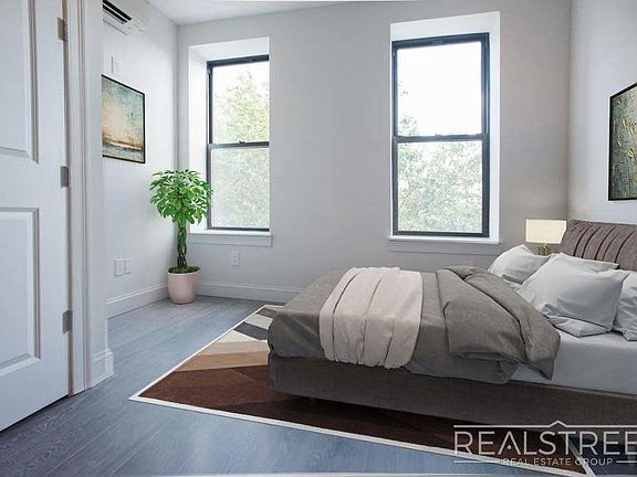 3rd image of 181 Chauncey St APT 3R