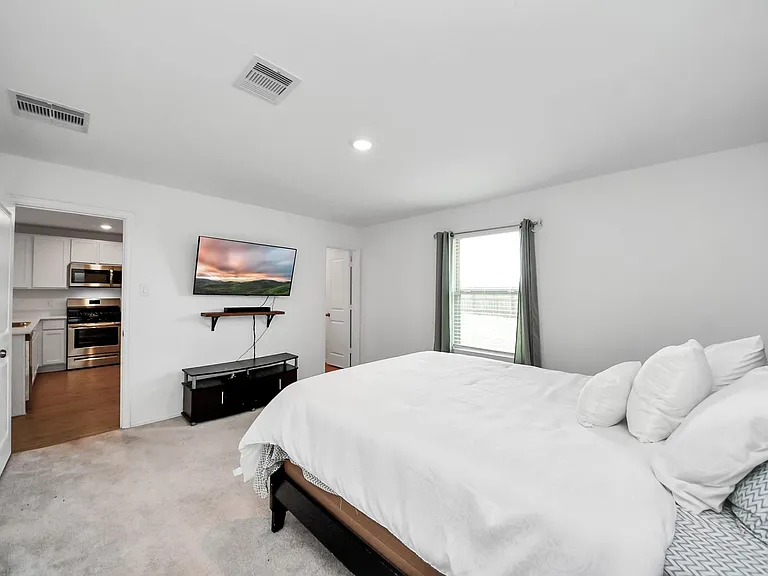 9206 Burnet Fields Dr — Photo 19